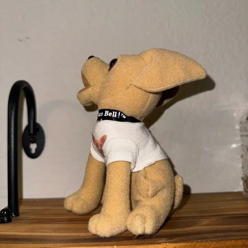VINTAGE 90s Taco Bell Chihuahua Talking Plush 